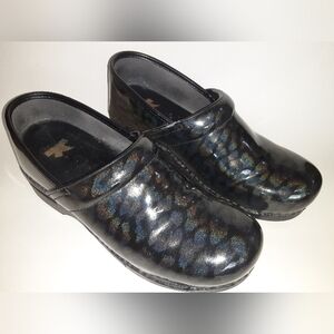 Dansko XP Pro Clogs Iridescent Leopard Size 41 or 10.5/11